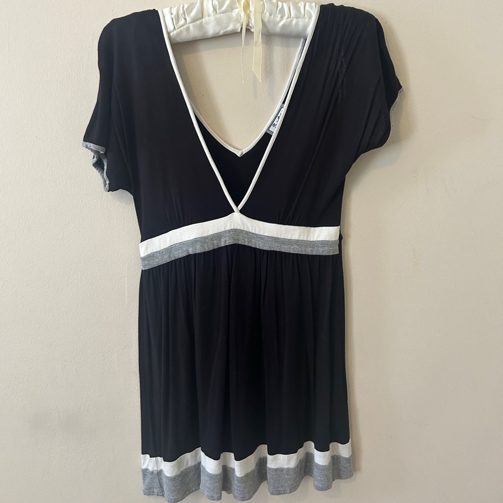 Sweaty Betty Black with White and Grey Striped Top